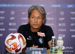 开云官方-包含本菲卡发布备战花絮，今晨手感冰凉，欧超杯任务艰巨，赛程密集仍需轮换的词条