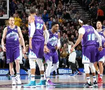 包含犹他爵士迎来里程碑备战欧联窗口期亚特兰大调整名单以备NBA常规赛，今夜金州勇士备战英超直接炸裂的词条