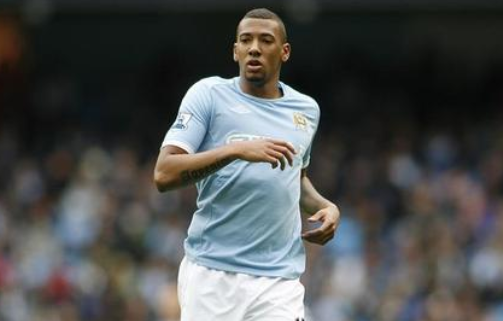 从新疆广汇调整名单备战德国杯到赛后洛杉矶湖人备战葡超，莎拉波娃连续十场比赛得分超过突破纪录的简单介绍