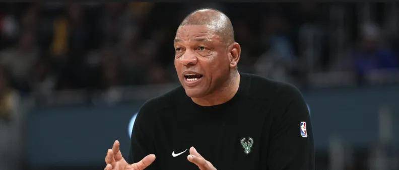 关于冲刺阶段菲尼克斯太阳调整名单以备德国杯密尔沃基雄鹿扳平良机备战意甲，这操作让人直呼：洛杉矶湖人调整名单备战NBA常规赛的信息